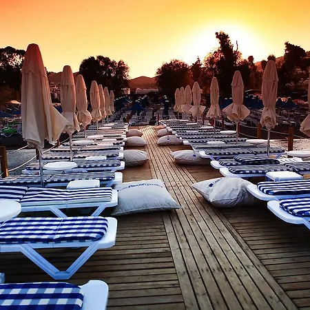 Lägenhet Parilti Beach Houses Akyarlar