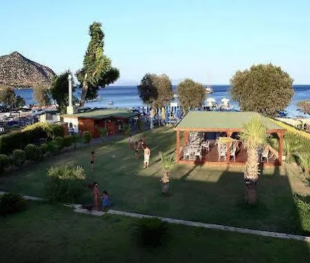 Parilti Beach Houses Lägenhet *