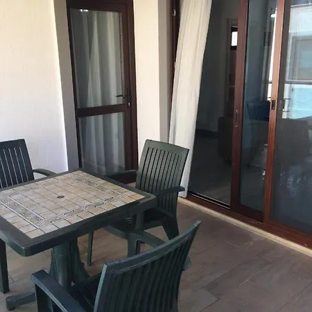 아파트 Parilti Beach Houses